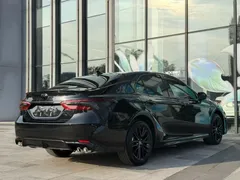 2023 Toyota Camry 2.5S Knight Edition, чёрный — фото 11