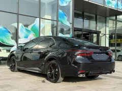 2023 Toyota Camry 2.5S Knight Edition, чёрный — фото 13
