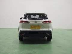 2023 Toyota Frontlander 2.0L CVT Leading, белый — фото 6