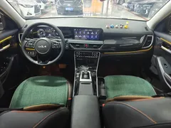 2023 Kia Seltos 1.5L IVT Premium, белый — фото 4