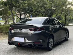 2023 Mazda Mazda3 2.0L AT — фото 4