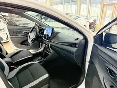 2022 Toyota Yaris L Zhixuan X 1.5L CVT Leading Plus, белый — фото 14