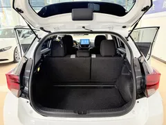 2022 Toyota Yaris L Zhixuan X 1.5L CVT Leading Plus, белый — фото 20