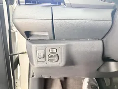 2022 Toyota Yaris L Zhixuan X 1.5L CVT Leading Plus, белый — фото 22