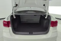 2021 Volkswagen Santana 1.5L MT Fashion, белый — фото 11