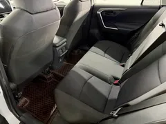 2021 Toyota RAV4 2.0L CVT 2WD Urban, белый — фото 10