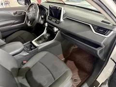 2021 Toyota RAV4 2.0L CVT 2WD Urban, белый — фото 12