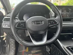 2022 Geely Emgrand 4th Gen 1.5L CVT Luxury — фото 8