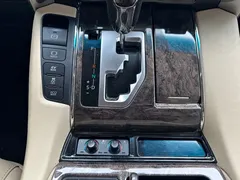 2021 Toyota Alphard Hybrid 2.5L Premium, белый — фото 22