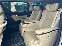 2021 Toyota Alphard Hybrid 2.5L Premium, белый — фото 23