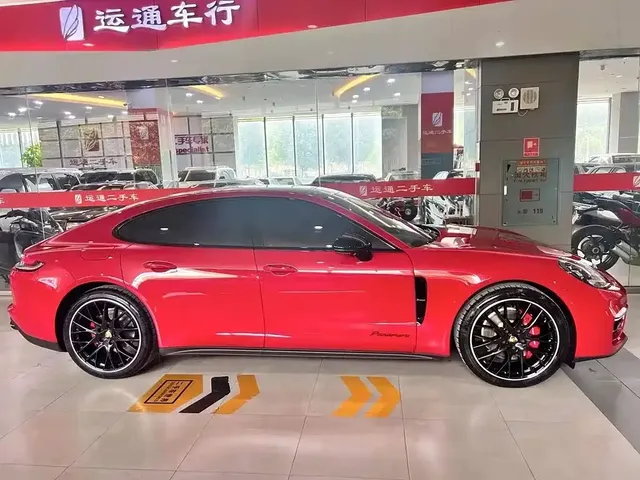 2023 Porsche Panamera 2.9T Platinum Edition