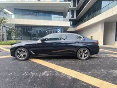 2021 BMW 5 Series 530Li Leading Luxury Package, чёрный — фото 6