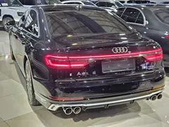 2022 Audi A8L 50 TFSI quattro, чёрный — фото 5
