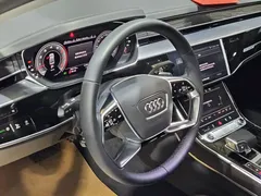 2022 Audi A8L 50 TFSI quattro, чёрный — фото 10
