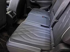 2023 Volkswagen Tiguan L 380TSI AT 4WD R-Line 7-seat, чёрный — фото 17