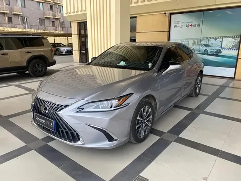 2022 Lexus ES 200