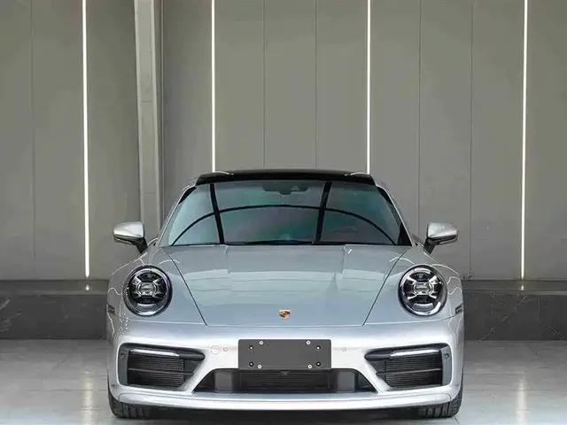 2023 Porsche 911 Carrera S 3.0T