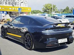 2025 Xiaomi SU7 Ultra Ultra, чёрный — фото 4