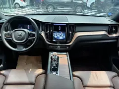 2022 Volvo XC60 4WD Luxury, синий — фото 9