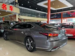 2021 Lexus LS 500h — фото 6