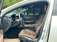 2021 Volvo V90 Cross Country B5 AWD Premium, белый — фото 5