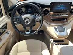 2022 Mercedes-Benz V-Class V 260 Premium, чёрный — фото 12