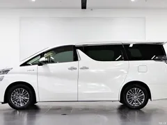2020 Toyota Vellfire Hybrid 2.5L HV Premium, белый — фото 7