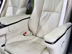 2020 Toyota Vellfire Hybrid 2.5L HV Premium, белый — фото 13