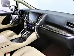 2020 Toyota Vellfire Hybrid 2.5L HV Premium, белый — фото 14