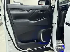 2020 Lexus LM 300h, белый — фото 7