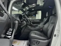 2020 Lexus LM 300h, белый — фото 8
