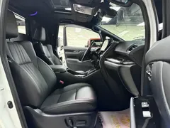 2020 Lexus LM 300h, белый — фото 10