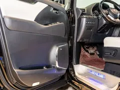 2020 Lexus LM 300h, чёрный — фото 7