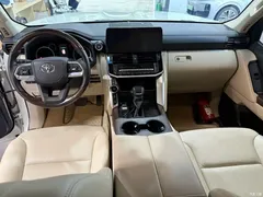 2023 Toyota Land Cruiser (imported) 3.5L AT — фото 6