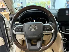 2023 Toyota Land Cruiser (imported) 3.5L AT — фото 9