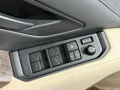 2023 Toyota Land Cruiser (imported) 3.5L AT — фото 15