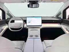 2024 Xpeng X9 702 Max — фото 17