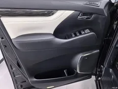 2020 Lexus LM 300h seven-seater elegant, чёрный — фото 15