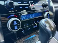 2020 Toyota Alphard Hybrid 2.5L Premium, белый — фото 8