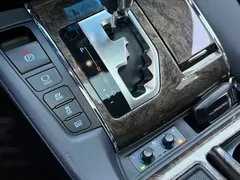 2020 Toyota Alphard Hybrid 2.5L Premium, белый — фото 9
