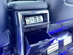 2020 Toyota Alphard Hybrid 2.5L Premium, белый — фото 15