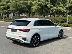 2022 Audi A3 Sportback 35 TFSI Fashion Sport, белый — фото 3