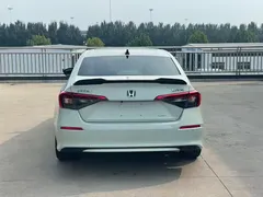 2023 Honda Civic 2.0L e:HEV, зелёный — фото 4