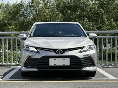 2021 Toyota Camry 2.0G Luxury — фото 3