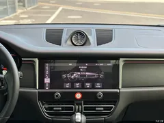 2022 Porsche Macan Macan T 2.0T — фото 11