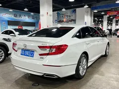 2018 Honda Accord 260TURBO Elite V, белый — фото 7
