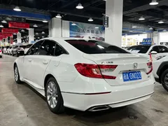 2018 Honda Accord 260TURBO Elite V, белый — фото 9