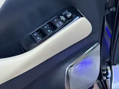 2021 Toyota Alphard Hybrid 2.5L Luxury, чёрный — фото 10