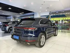2021 Porsche Macan 2.0T, синий — фото 18