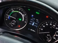 2021 Toyota Alphard Hybrid 2.5L Premium, белый — фото 15
